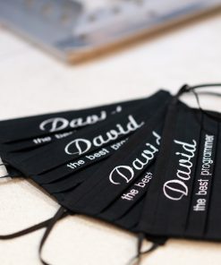 4 db Egyedi Hímzett Textil Szájmaszk (4 db azonos mintával! )