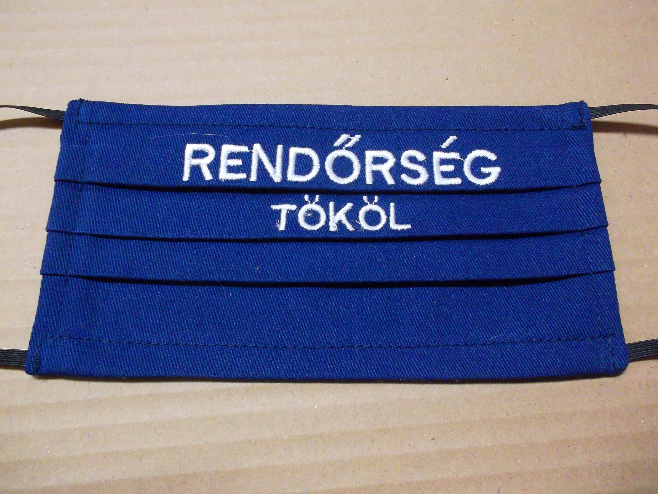8 db feletti Színes Textil Szájmaszk Hímzett testületi megjelöléssel, a második sor ajándék!