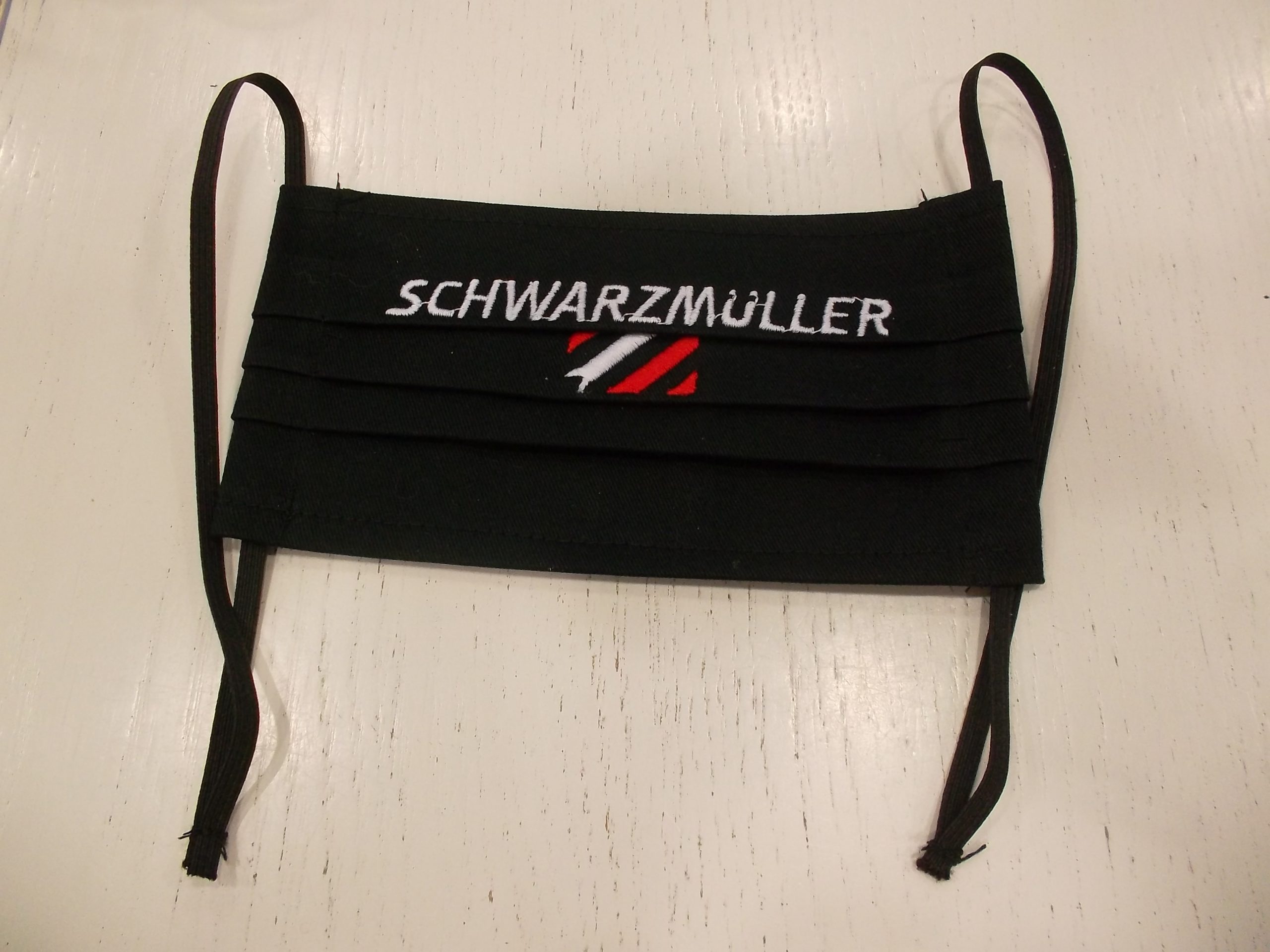 1 db SCHWARZMÜLLER mintájú, piros, pamut arcmaszk - Image 2
